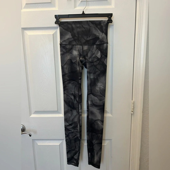 Lululemon Wunder Under Pant (Hi-Rise) size 4 28” Midnight Tulle Multi Black - Picture 4 of 7